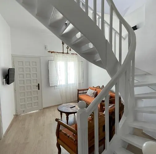 Anthoula Paros Apartment