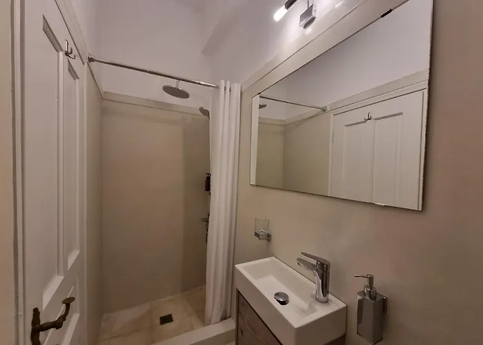 Anthoula Paros Naousa (Paros)