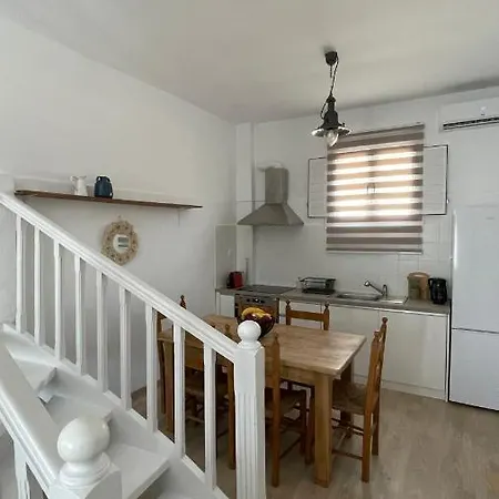 Anthoula Paros * Naousa (Paros)