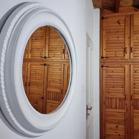 Anthoula Paros * Naousa (Paros)